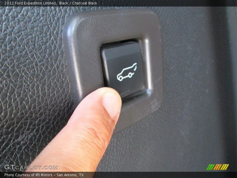 Black / Charcoal Black 2012 Ford Expedition Limited