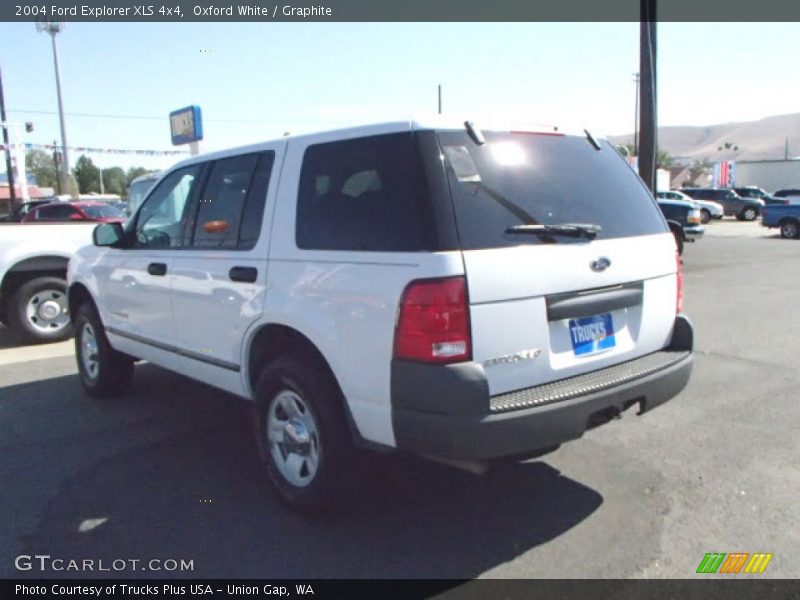 Oxford White / Graphite 2004 Ford Explorer XLS 4x4