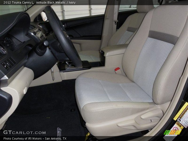 Attitude Black Metallic / Ivory 2012 Toyota Camry L