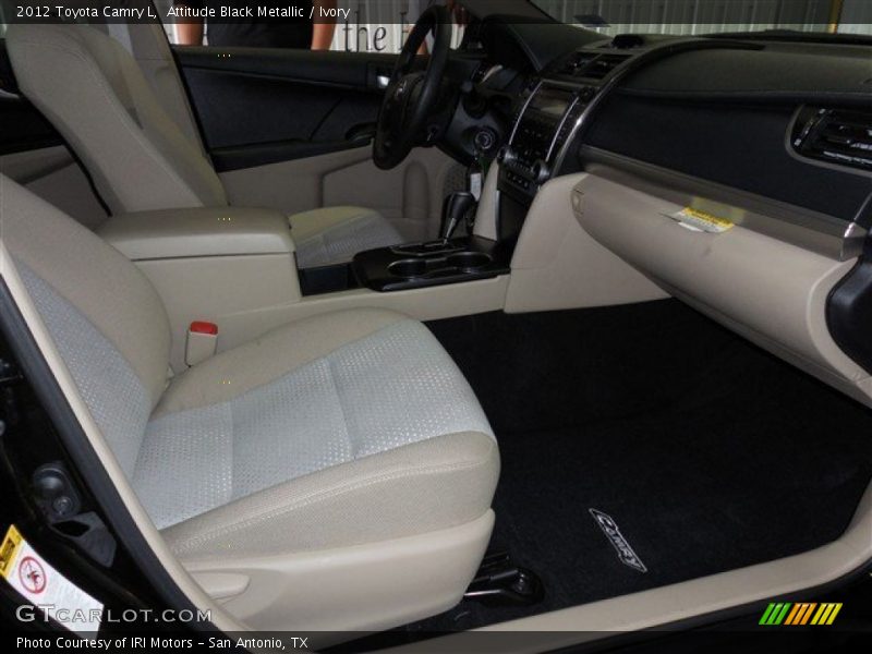 Attitude Black Metallic / Ivory 2012 Toyota Camry L