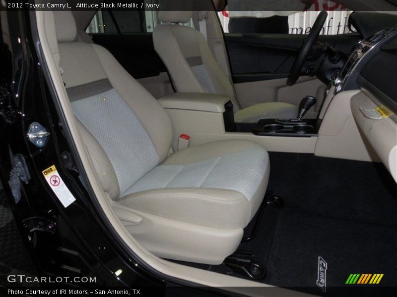 Attitude Black Metallic / Ivory 2012 Toyota Camry L