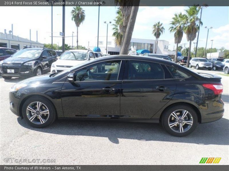 Tuxedo Black / Charcoal Black 2014 Ford Focus SE Sedan