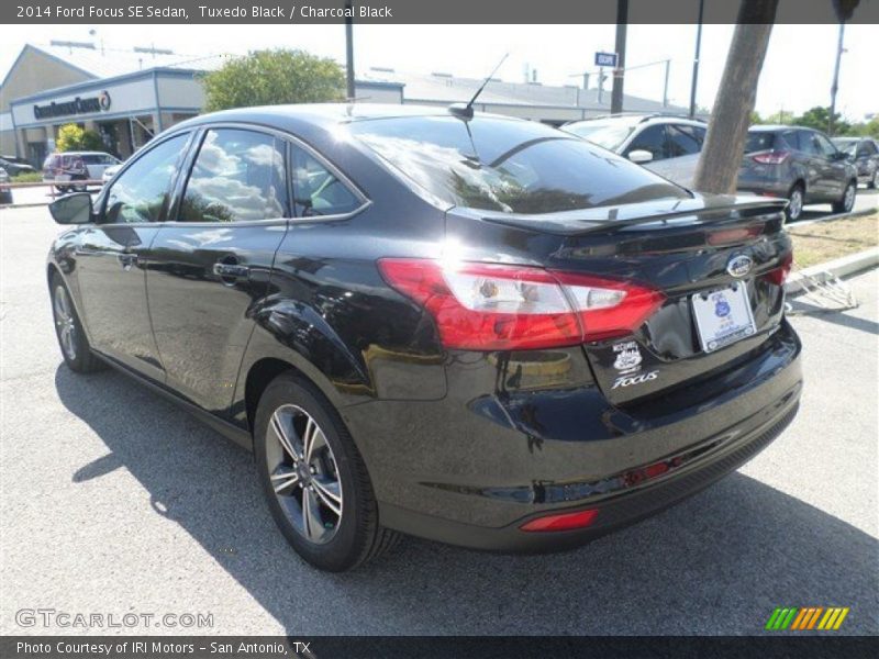 Tuxedo Black / Charcoal Black 2014 Ford Focus SE Sedan