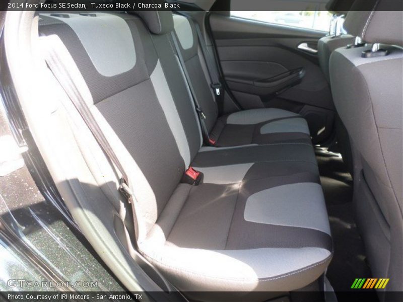 Tuxedo Black / Charcoal Black 2014 Ford Focus SE Sedan