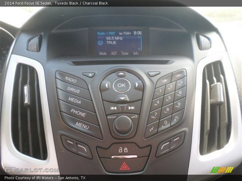 Tuxedo Black / Charcoal Black 2014 Ford Focus SE Sedan