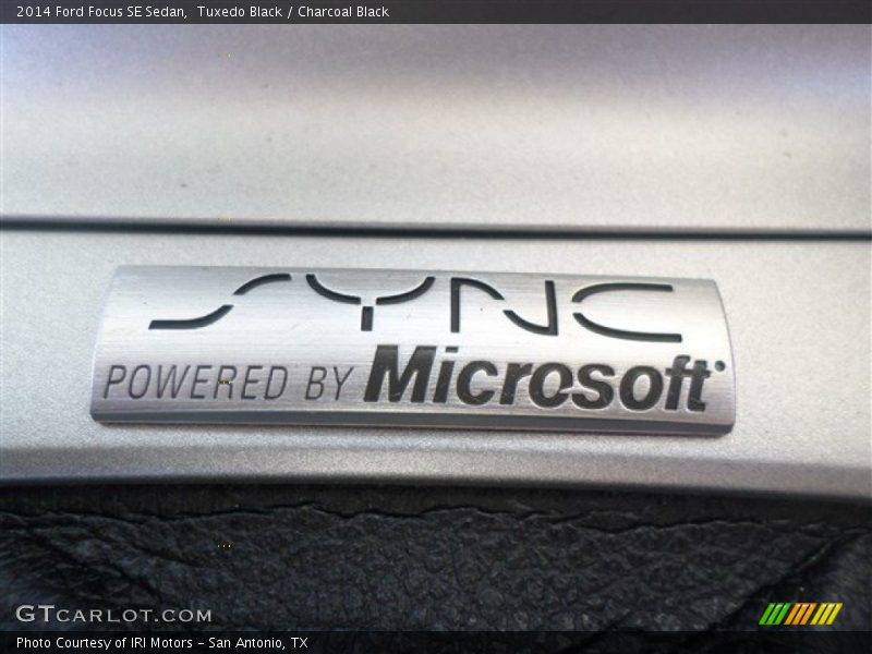 Tuxedo Black / Charcoal Black 2014 Ford Focus SE Sedan