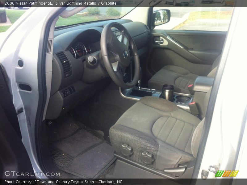 Silver Lightning Metallic / Graphite 2006 Nissan Pathfinder SE