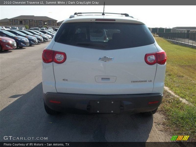 Summit White / Dark Gray/Light Gray 2010 Chevrolet Traverse LS