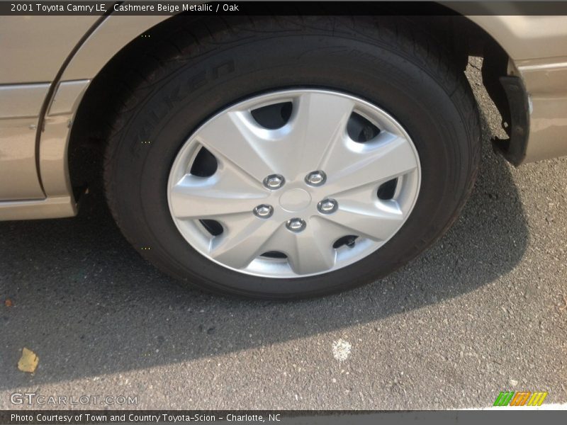 Cashmere Beige Metallic / Oak 2001 Toyota Camry LE