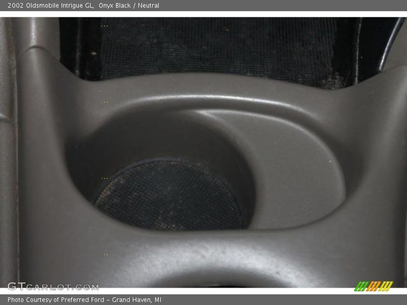Onyx Black / Neutral 2002 Oldsmobile Intrigue GL