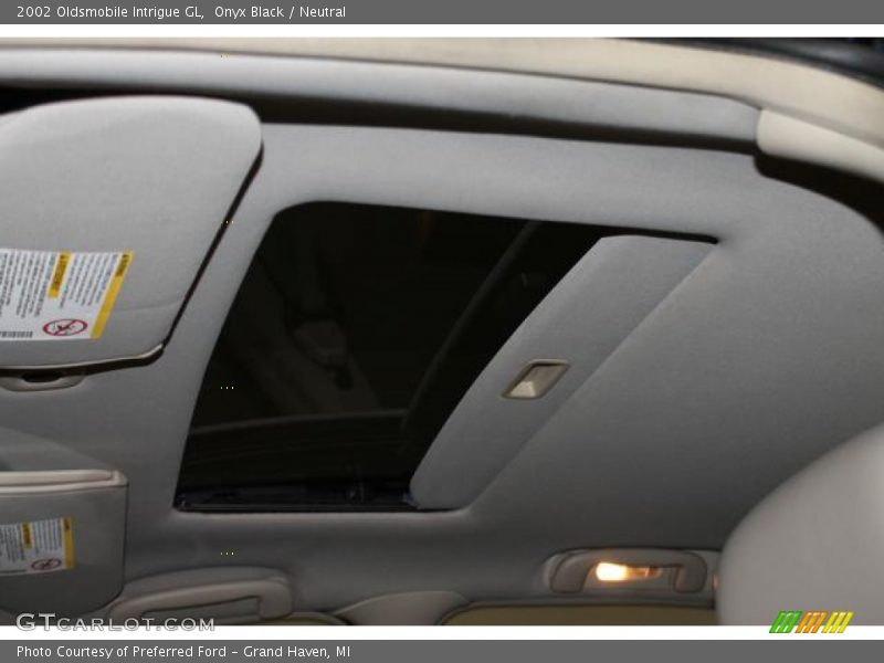 Onyx Black / Neutral 2002 Oldsmobile Intrigue GL