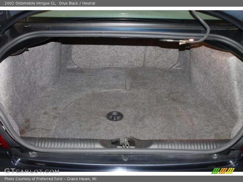 Onyx Black / Neutral 2002 Oldsmobile Intrigue GL