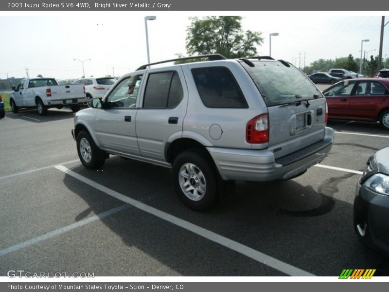 Bright Silver Metallic / Gray 2003 Isuzu Rodeo S V6 4WD