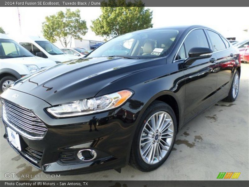 Tuxedo Black / Dune 2014 Ford Fusion SE EcoBoost