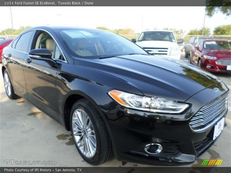 Tuxedo Black / Dune 2014 Ford Fusion SE EcoBoost