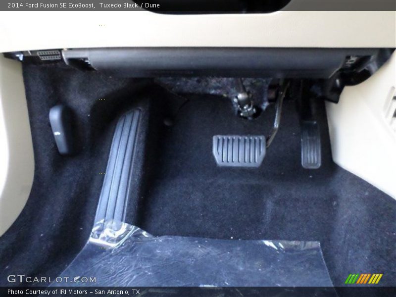 Tuxedo Black / Dune 2014 Ford Fusion SE EcoBoost