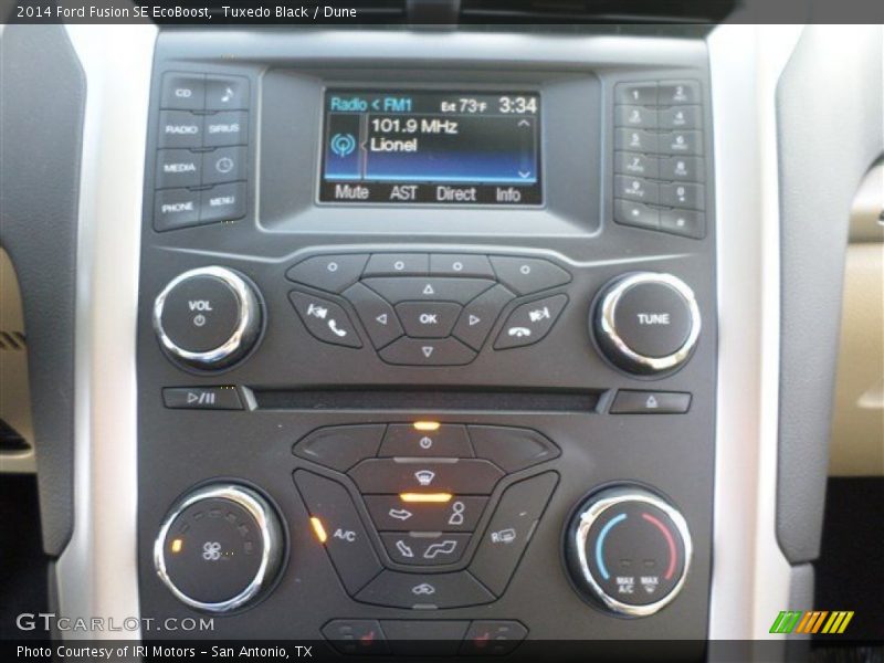 Tuxedo Black / Dune 2014 Ford Fusion SE EcoBoost