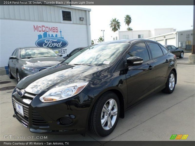 Tuxedo Black / Medium Light Stone 2014 Ford Focus SE Sedan
