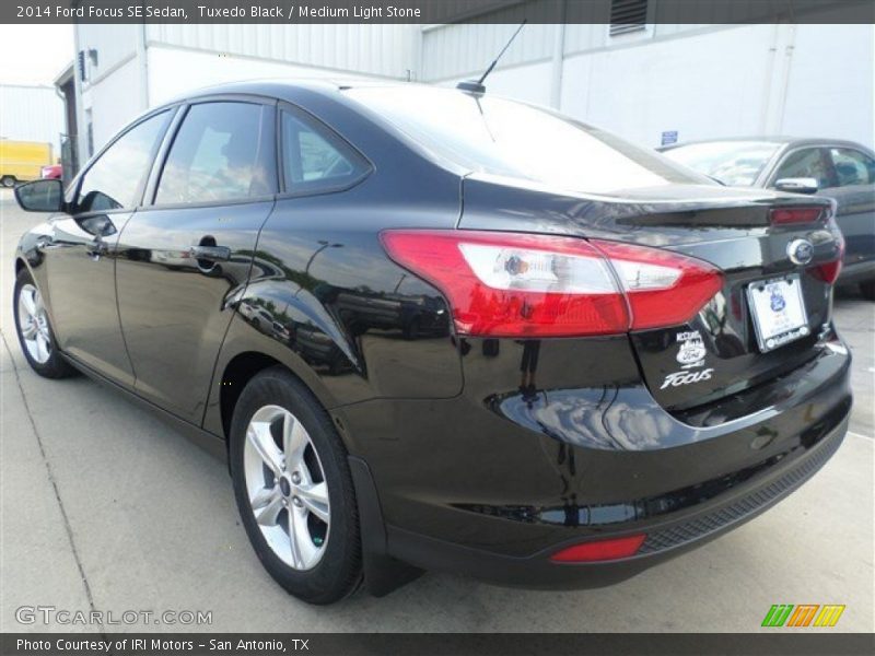 Tuxedo Black / Medium Light Stone 2014 Ford Focus SE Sedan