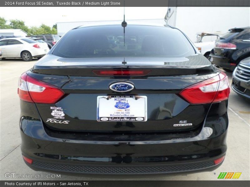 Tuxedo Black / Medium Light Stone 2014 Ford Focus SE Sedan