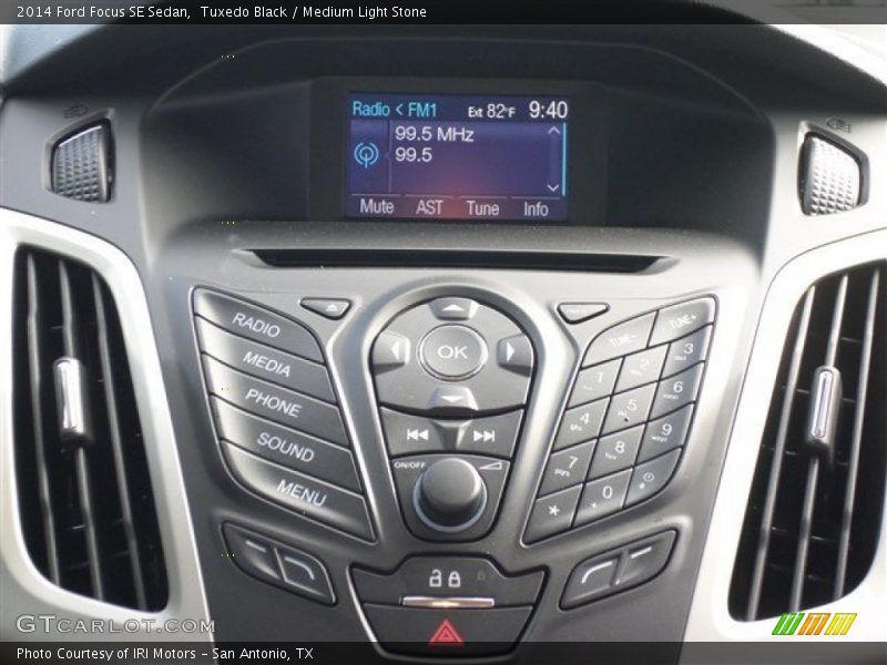 Tuxedo Black / Medium Light Stone 2014 Ford Focus SE Sedan
