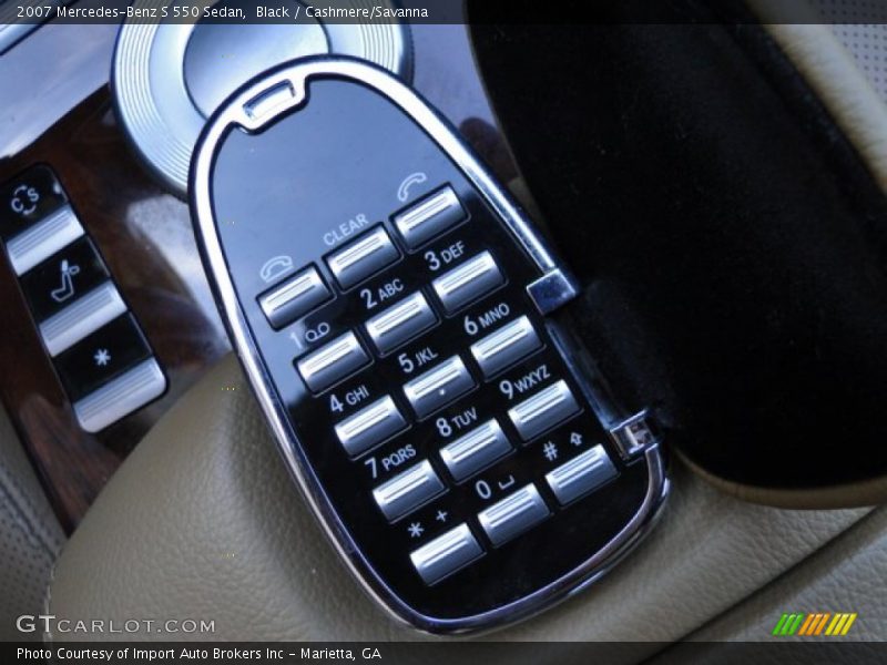 Controls of 2007 S 550 Sedan