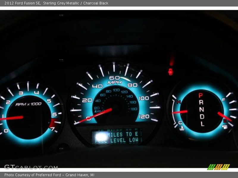 Sterling Grey Metallic / Charcoal Black 2012 Ford Fusion SE