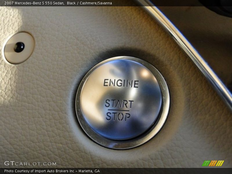 Controls of 2007 S 550 Sedan
