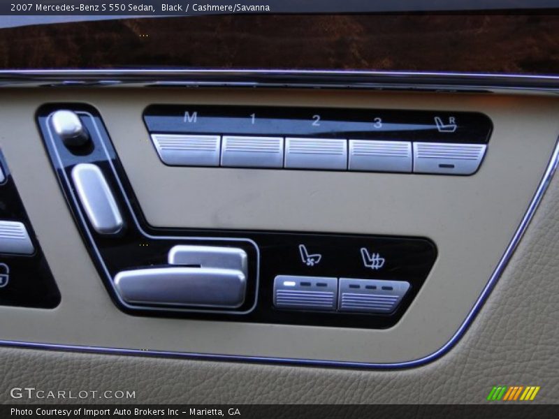 Controls of 2007 S 550 Sedan