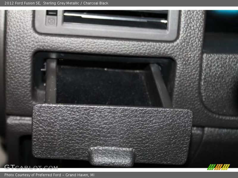 Sterling Grey Metallic / Charcoal Black 2012 Ford Fusion SE