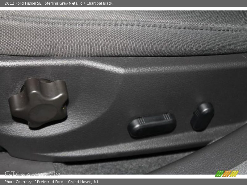 Sterling Grey Metallic / Charcoal Black 2012 Ford Fusion SE