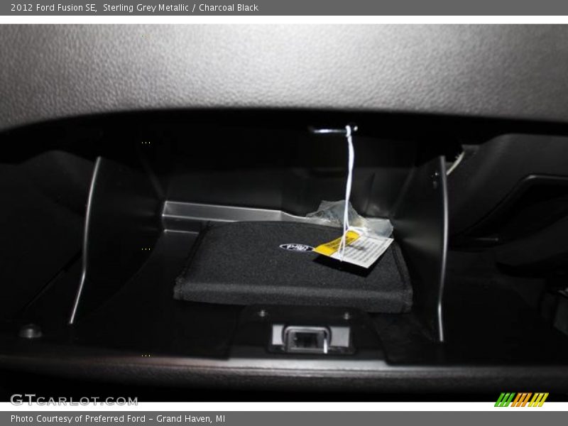 Sterling Grey Metallic / Charcoal Black 2012 Ford Fusion SE