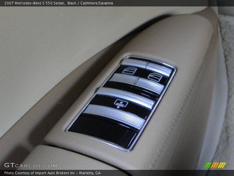 Controls of 2007 S 550 Sedan