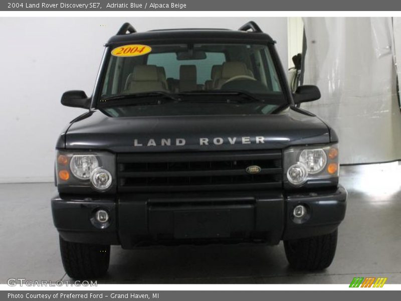 Adriatic Blue / Alpaca Beige 2004 Land Rover Discovery SE7