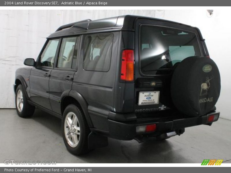 Adriatic Blue / Alpaca Beige 2004 Land Rover Discovery SE7