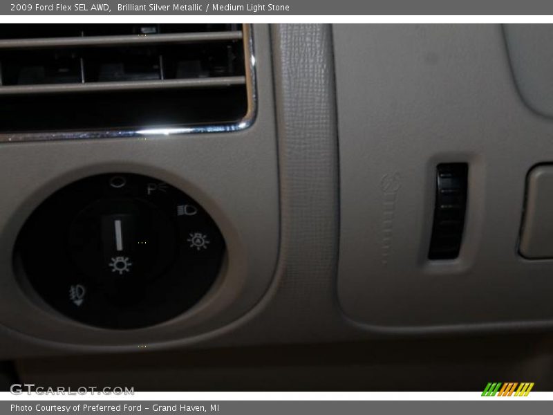 Brilliant Silver Metallic / Medium Light Stone 2009 Ford Flex SEL AWD