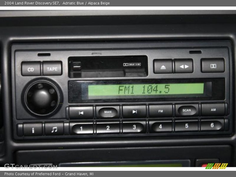 Adriatic Blue / Alpaca Beige 2004 Land Rover Discovery SE7