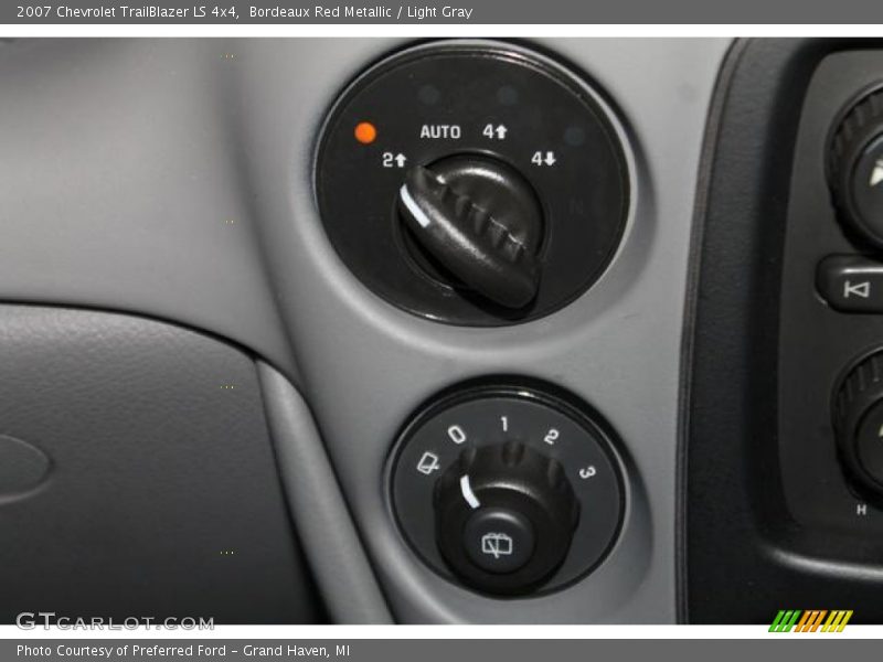 Bordeaux Red Metallic / Light Gray 2007 Chevrolet TrailBlazer LS 4x4