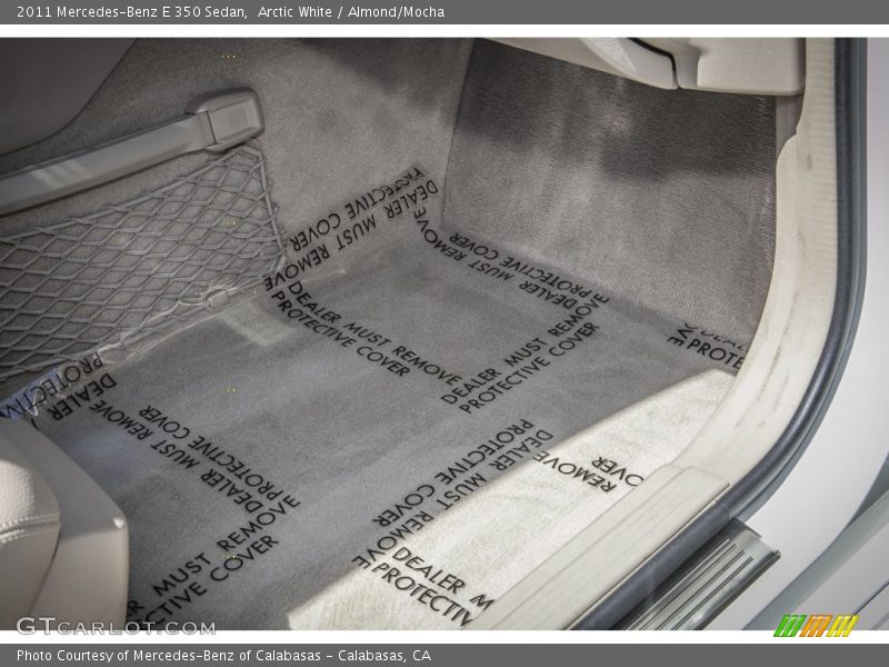 Arctic White / Almond/Mocha 2011 Mercedes-Benz E 350 Sedan