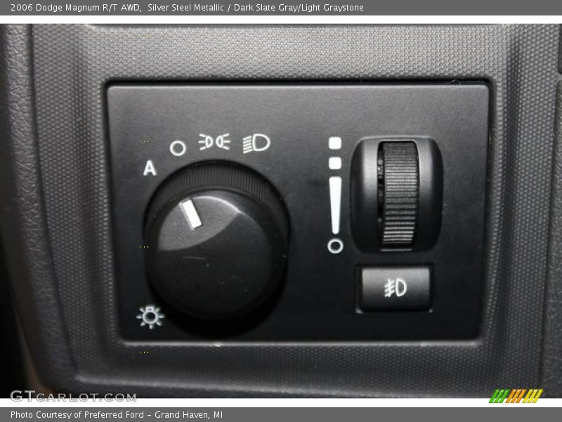 Silver Steel Metallic / Dark Slate Gray/Light Graystone 2006 Dodge Magnum R/T AWD