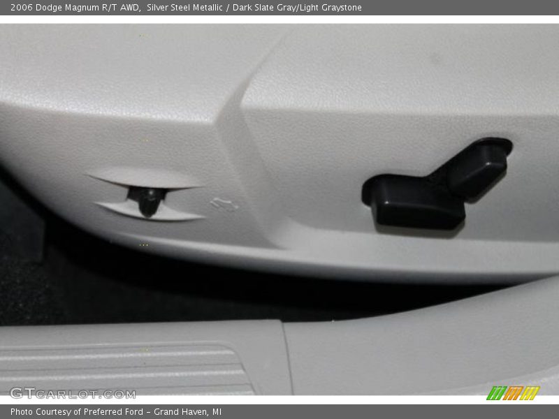Silver Steel Metallic / Dark Slate Gray/Light Graystone 2006 Dodge Magnum R/T AWD