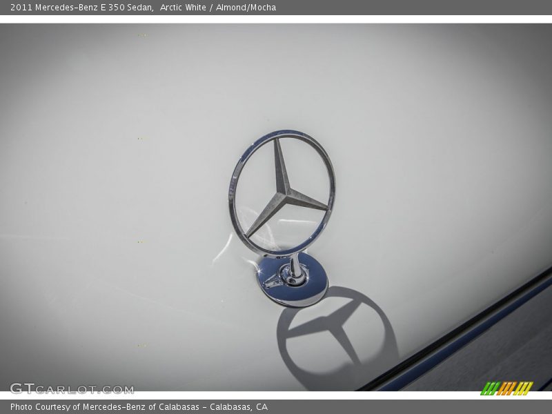 Arctic White / Almond/Mocha 2011 Mercedes-Benz E 350 Sedan