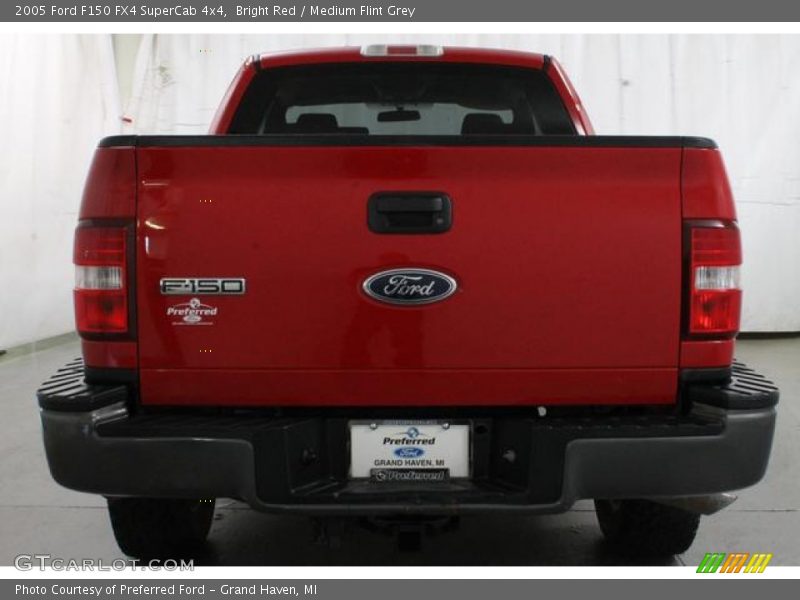 Bright Red / Medium Flint Grey 2005 Ford F150 FX4 SuperCab 4x4