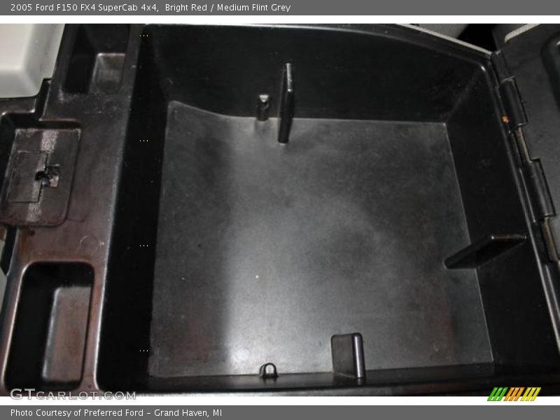 Bright Red / Medium Flint Grey 2005 Ford F150 FX4 SuperCab 4x4