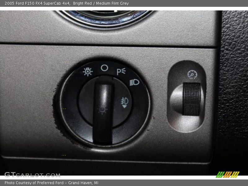 Bright Red / Medium Flint Grey 2005 Ford F150 FX4 SuperCab 4x4