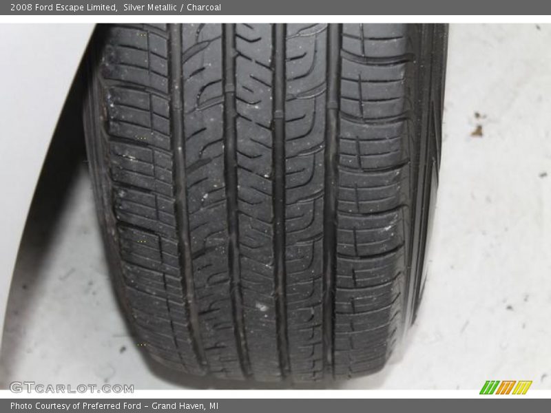 Silver Metallic / Charcoal 2008 Ford Escape Limited