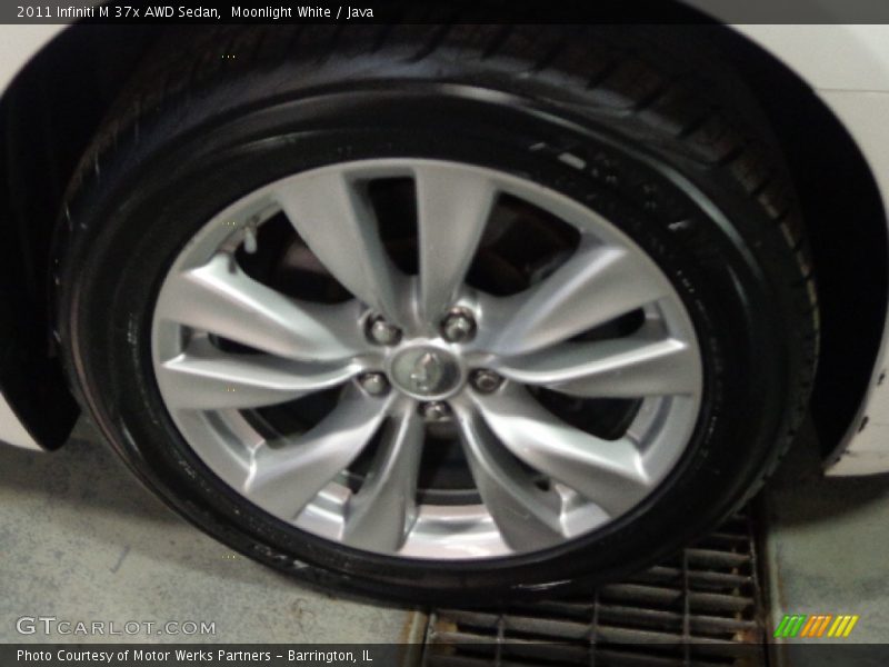 Moonlight White / Java 2011 Infiniti M 37x AWD Sedan