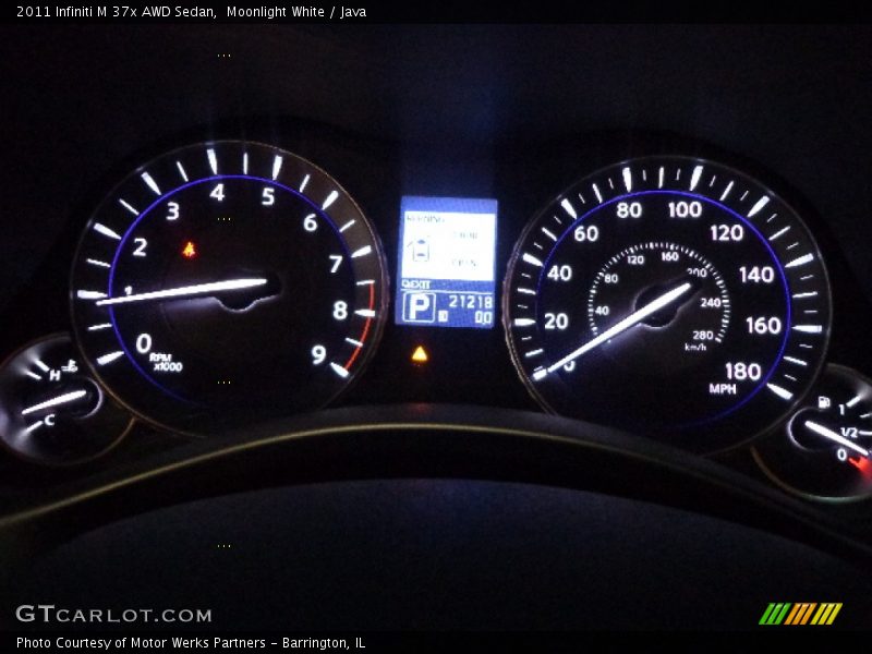 Moonlight White / Java 2011 Infiniti M 37x AWD Sedan