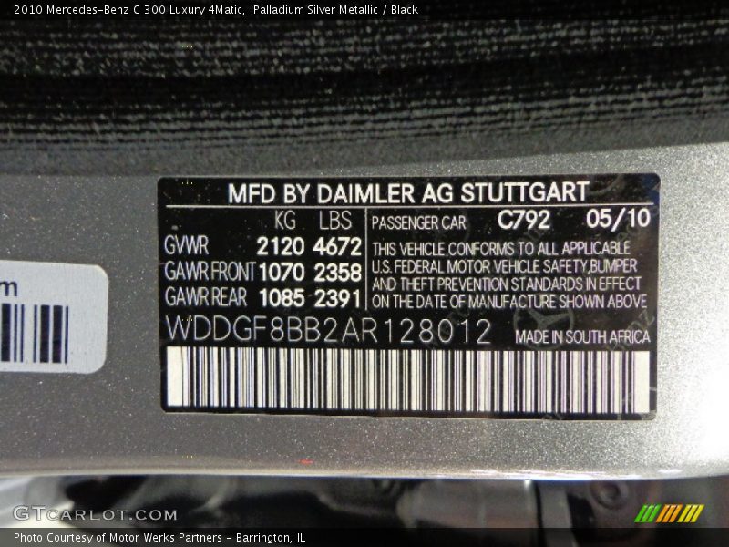Palladium Silver Metallic / Black 2010 Mercedes-Benz C 300 Luxury 4Matic