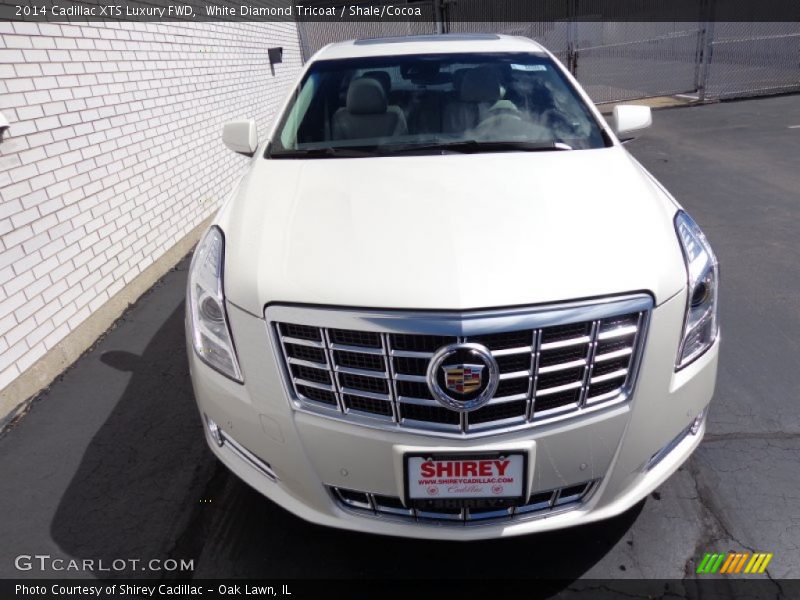 White Diamond Tricoat / Shale/Cocoa 2014 Cadillac XTS Luxury FWD